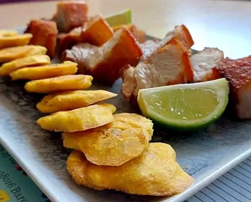 Trossos de porc rostit amb llima